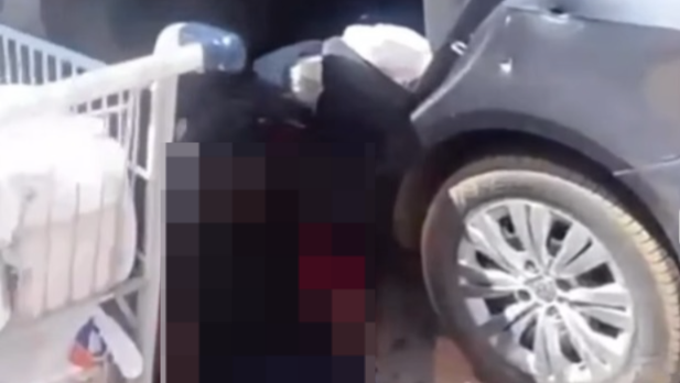 Casal é executado com mais de 20 tiros no estacionamento de supermercado em Missão Velha