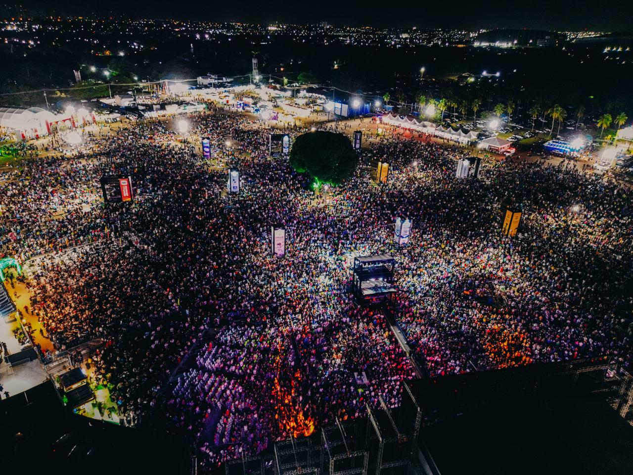 Festival Halleluya reúne multidão em noite de fé e música nesta quarta (22) em Fortaleza