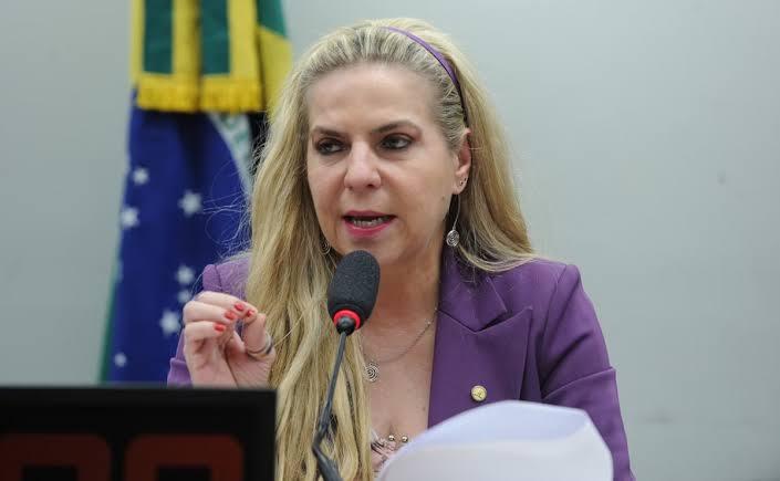 Luizianne suspende agenda por motivos de saúde em meio à disputa por composição na chapa governista