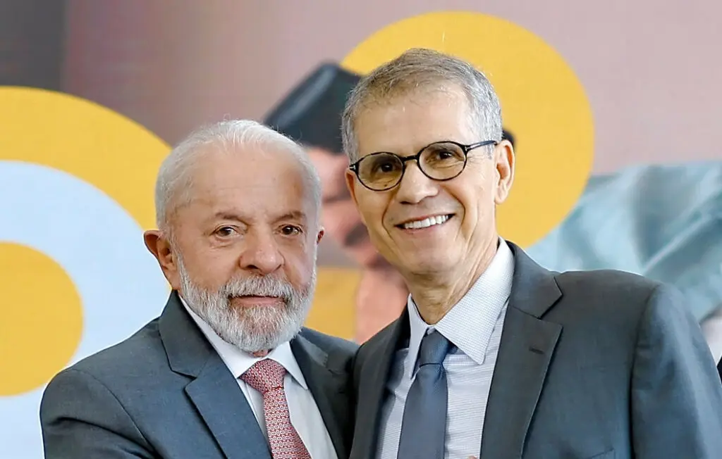 Após desgastes, Lula tira Sidônio do núcleo da campanha