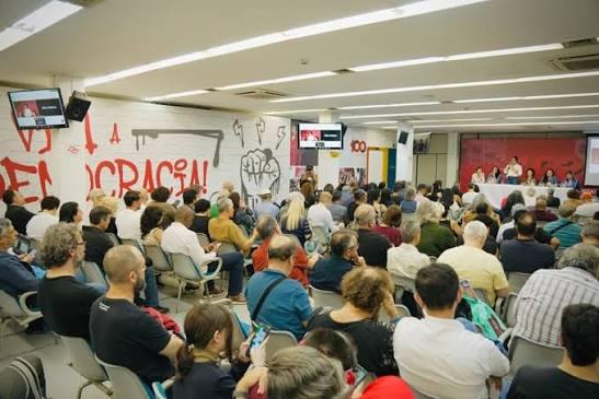 Bancários do Ceará rejeitam proposta dos bancos e aprovam paralisação de 24 horas para esta quinta-feira (20/8).