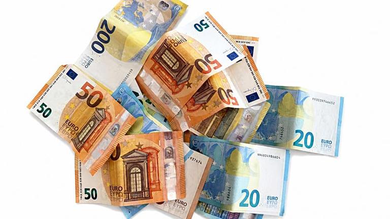 Europa: salários mínimos, poder de compra e remuneração em 2026