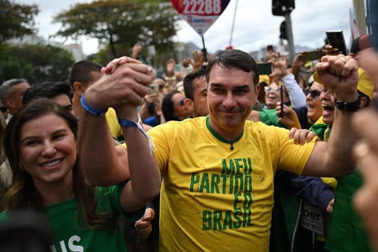 Flávio Bolsonaro decide só ir a debates no 1º turno com Lula para evitar ser alvo da própria direita