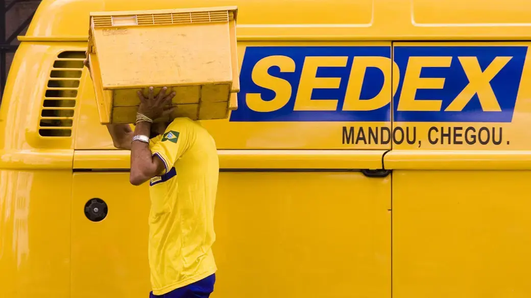 Funcionários dos Correios voltam a ameaçar greve nacional contra plano de reestruturação