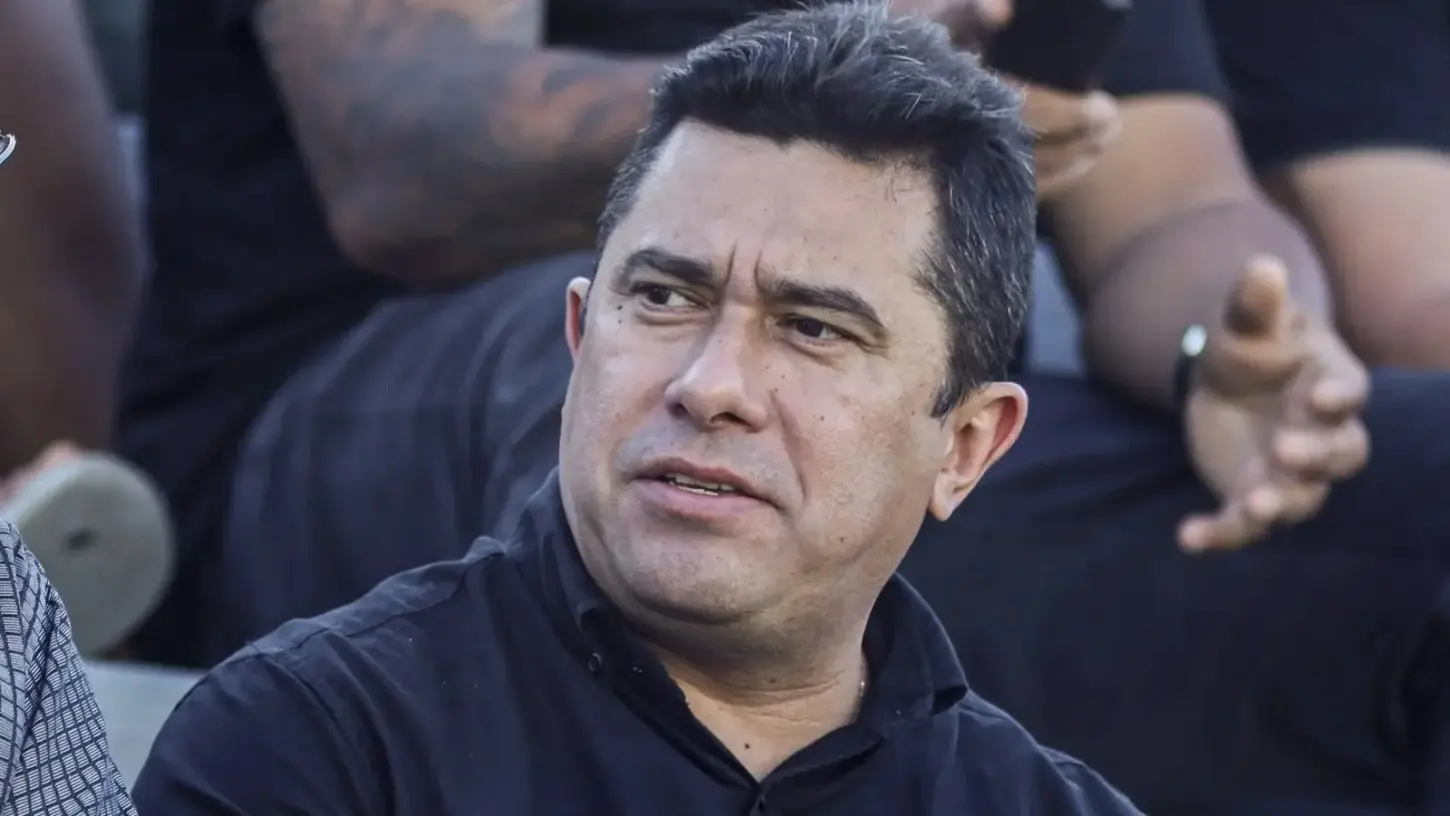 Grupo de sócios e conselheiros vai à justiça pedindo afastamento de João Paulo, presidente do Ceará