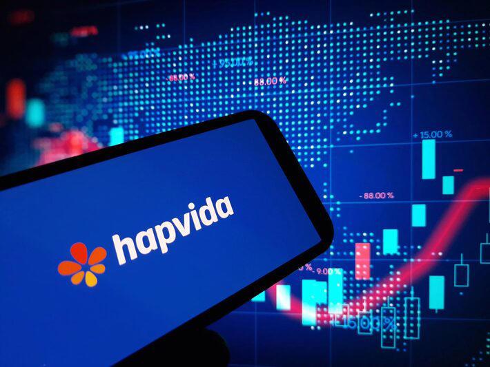 Hapvida coloca contratos de quase 1 milhão de beneficiários em revisão; entenda o motivo