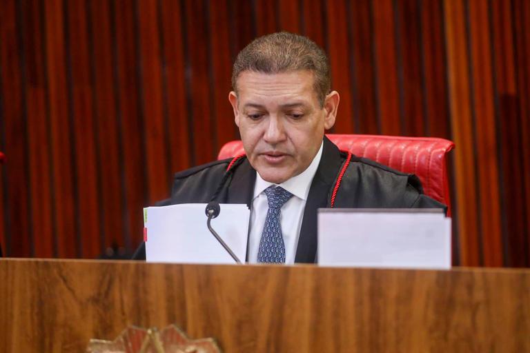 Incêndio atinge casa do presidente do TSE, Nunes Marques