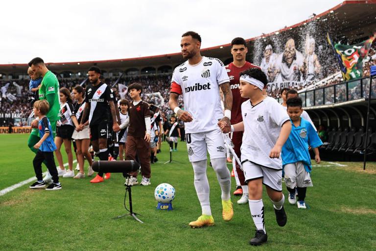 Levantamento mostra impacto da presença de Neymar em campo pelo Santos; veja os números