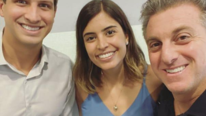 Luciano Huck faz sua primeira doação eleitoral de 2026 para a campanha de Tabata Amaral