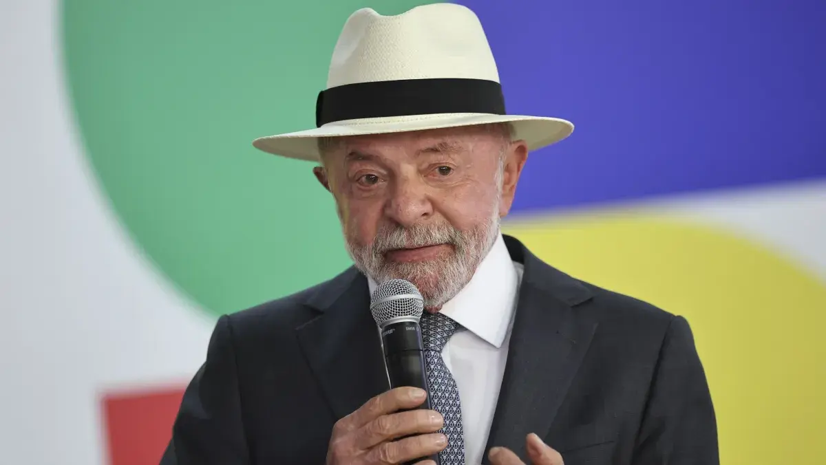 Lula destaca mulheres militares e defende recursos para 
