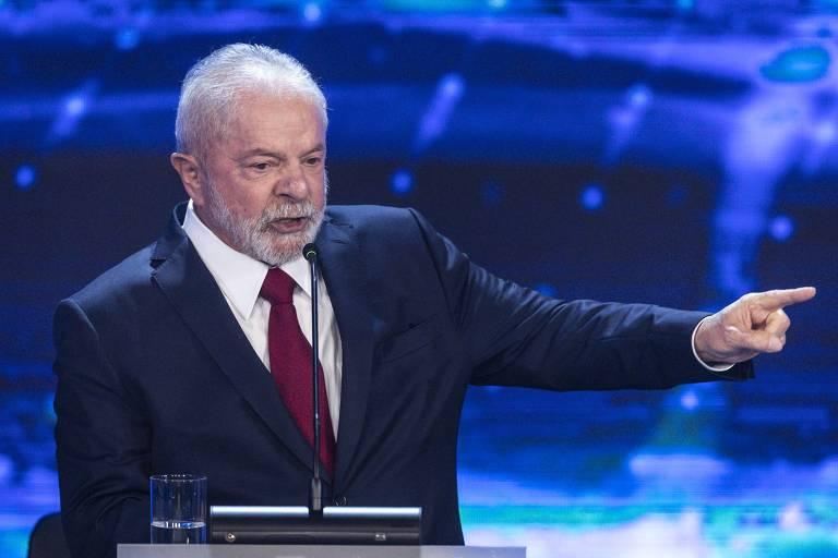 Lula foge de debate na Band e estará na Record no mesmo horário