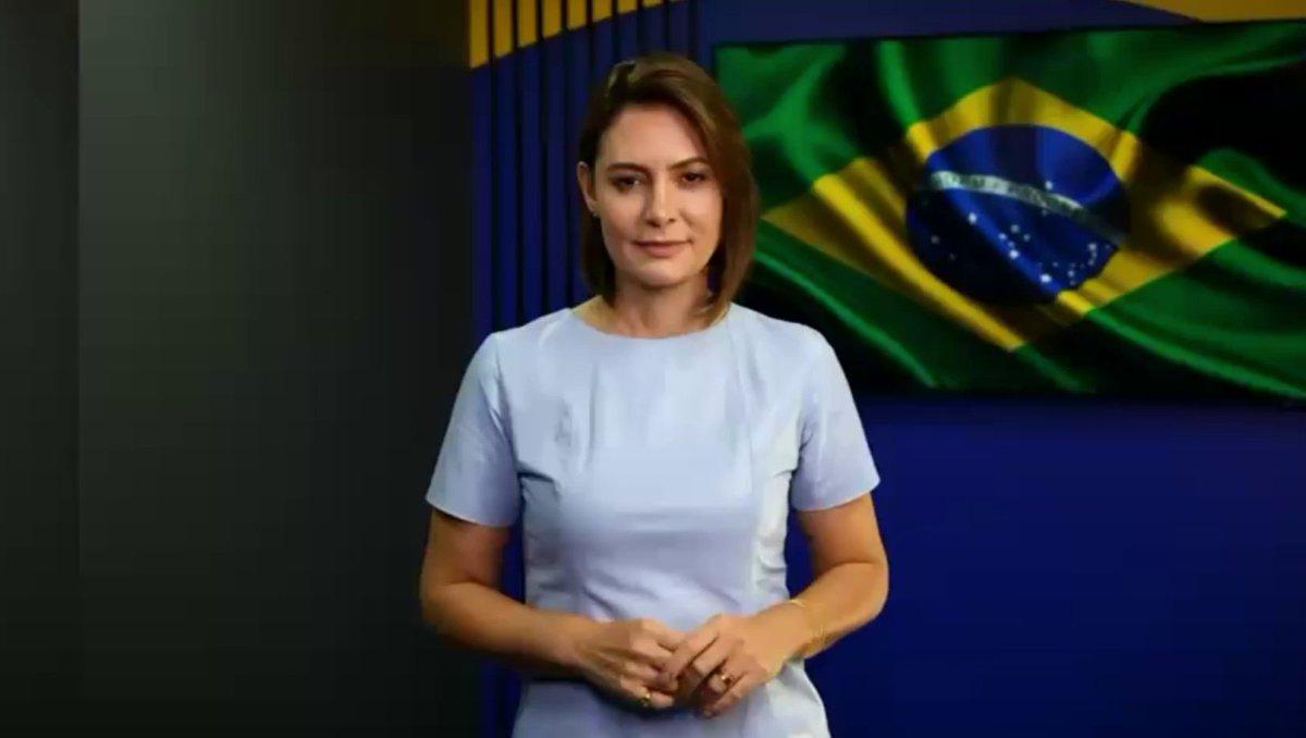 Michelle Bolsonaro é candidata ao Senado, confirma Bia Kicis