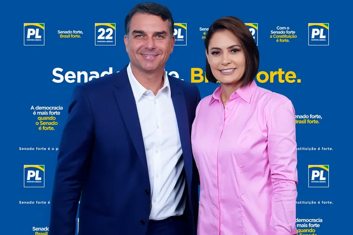 Michelle ganha espaço, e campanha de Flávio quer usá-la como trunfo