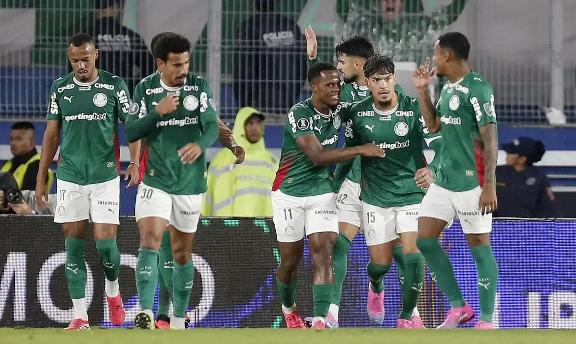 Palmeiras vence Cerro Porteño fora e vai às quartas da Libertadores