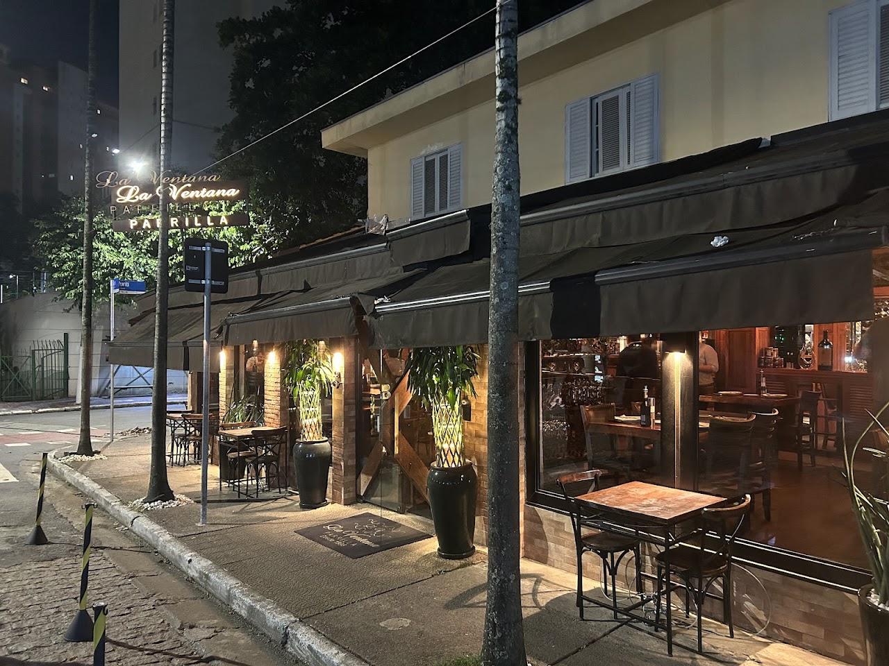 Visionário e atento ao mercado, ele percebeu a alta demanda por carnes nobres e transformou definitivamente a casa no La Ventana Parrilla.