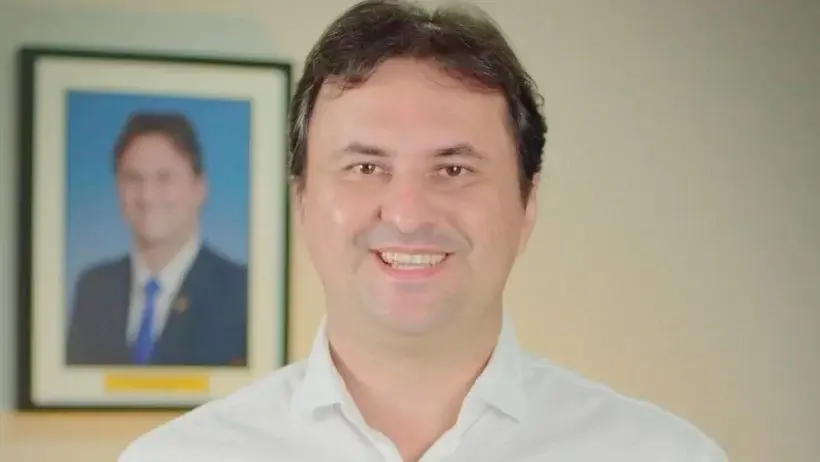 Prefeito de Aquiraz anuncia pacote de asfaltamento para bairros do município