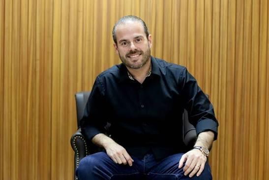 Prisco e Lúcio: Capitão escolhe suplente de Cid e irmão de Ciro para sua chapa ao Senado