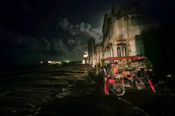 Rede elétrica entra em colapso e Cuba sofre novo apagão nacional