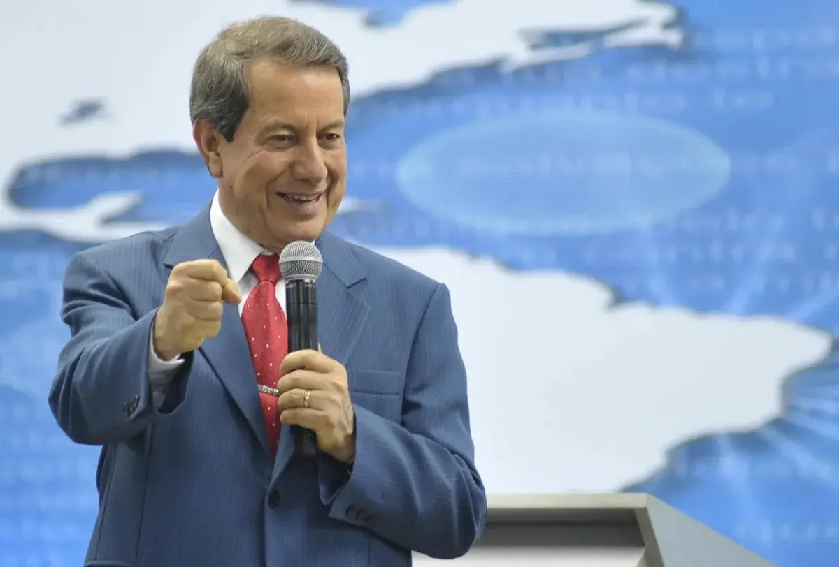 RR Soares supera Bolsonaro e tem cinco filhos candidatos