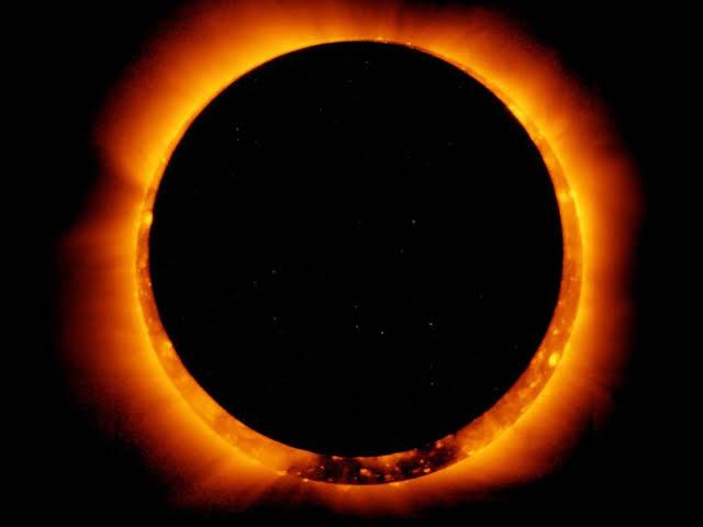 Veja fotos do eclipse registradas em diversas partes do mundo!
