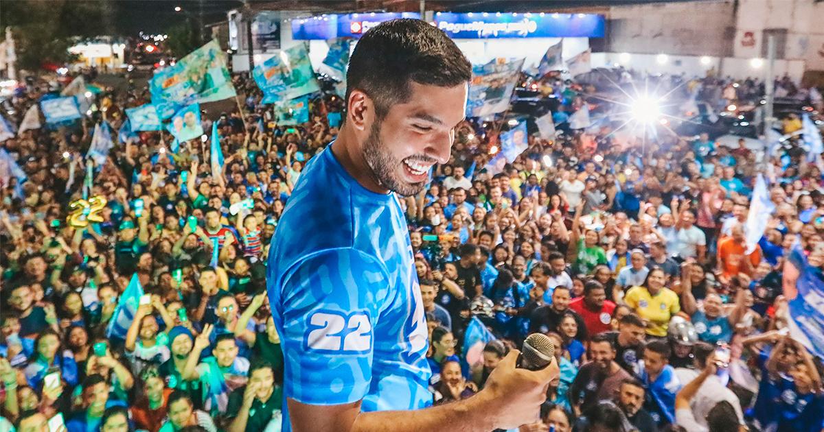 André Fernandes vira fenômeno eleitoral entre os jovens e fortalece candidatura de Ciro em Fortaleza.