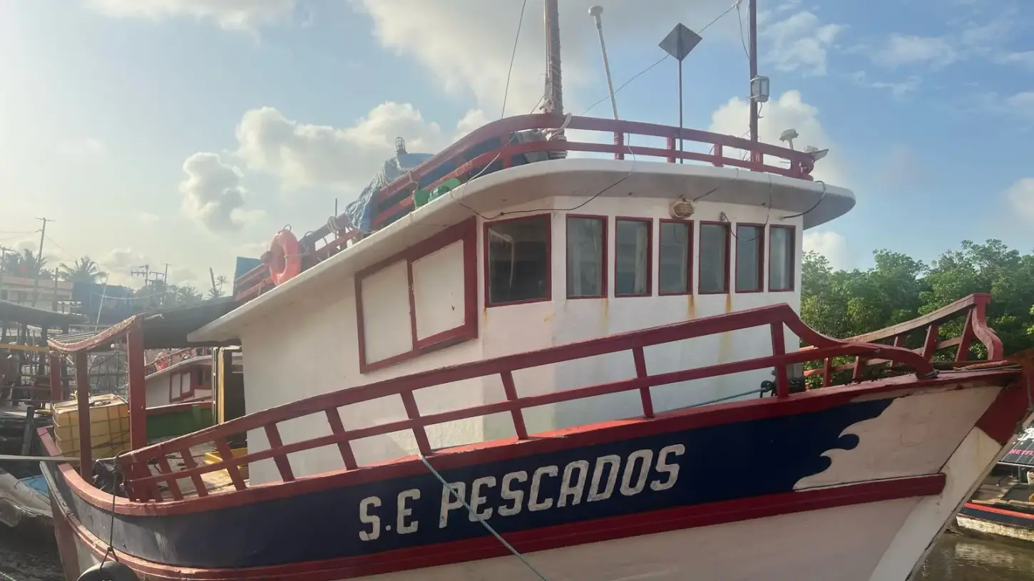 Barco com seis pescadores de Itarema desaparece no litoral do Ceará
