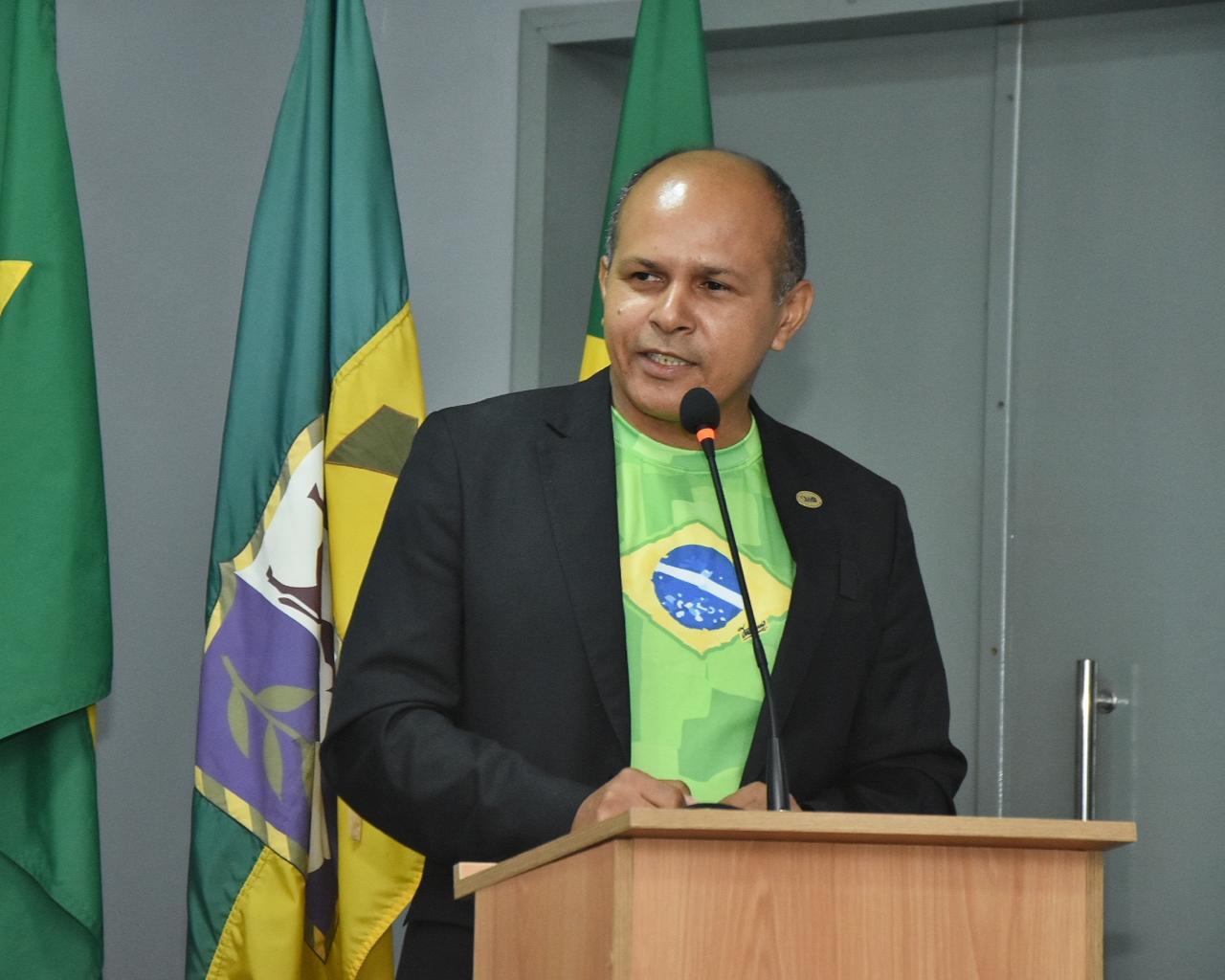 Candidato a deputado denuncia ameaça de agressão por Cid Gomes (veja o vídeo)