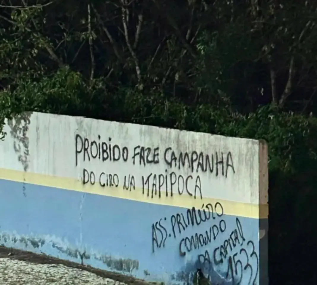 Ciro diz que pichação quer proibir sua campanha em Itapipoca e que vai ao MPE