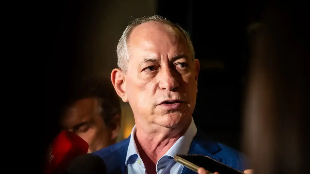 Ciro promete habitação mais barata para famílias de baixa renda no Ceará e fundo para moradia popular