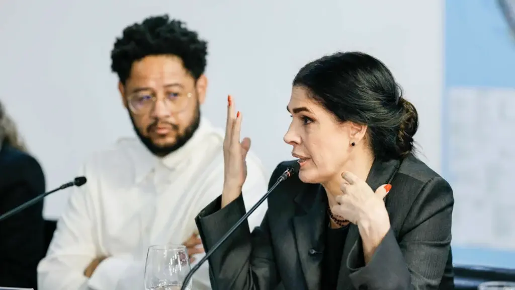 Em reunião com Lula, esposa de Caetano reclama de shows vazios