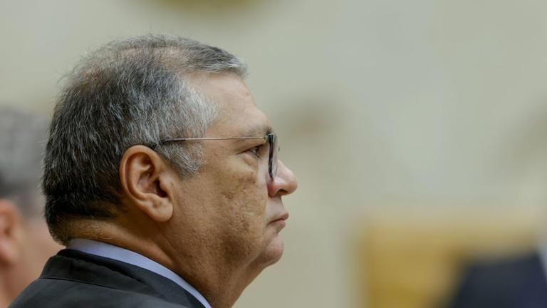 Fachin diz que decisão de Dino sobre Andrei afronta Presidência do STF