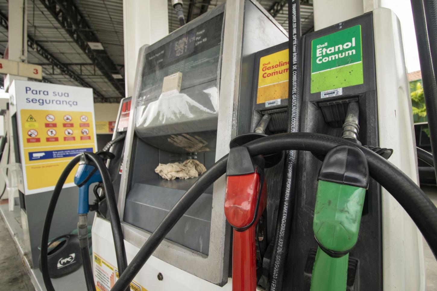 Perto da eleição, governo prorroga subvenção ao diesel por mais 30 dias