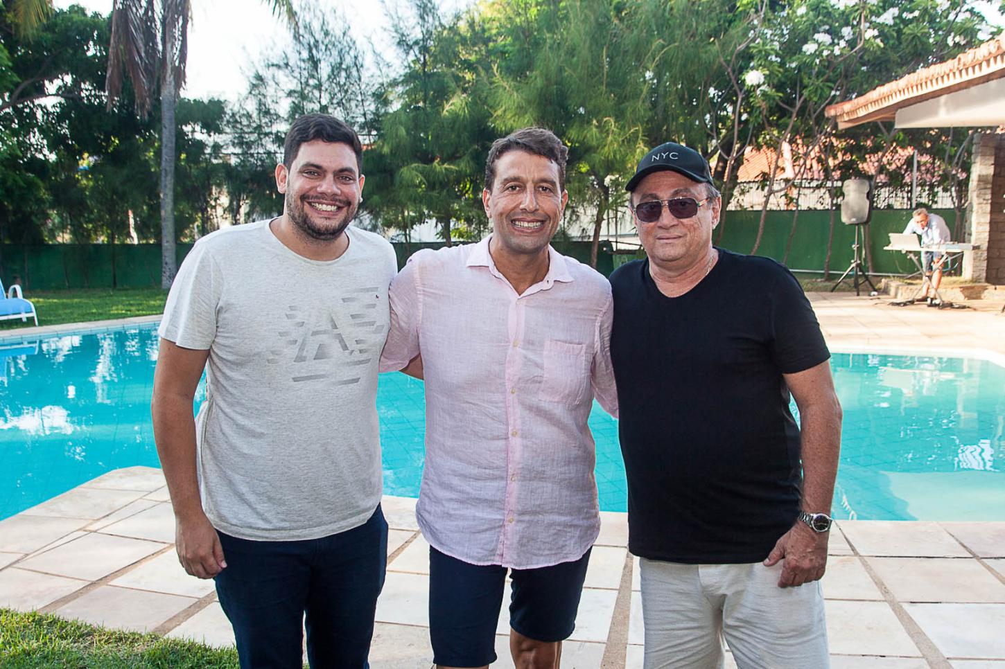 Tin Gomes (candidato à Assembleia Legislativa do Ceará) e Rômulo Ponte (candidato à Câmara dos Deputados).