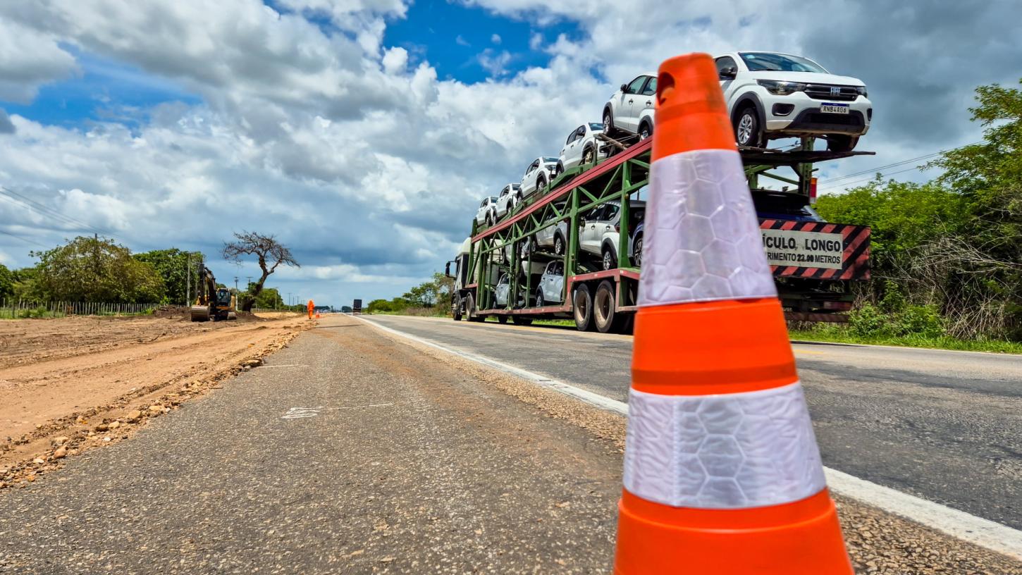 Trecho da CE-060 será interditado para desmonte de uma rocha, em Redenção