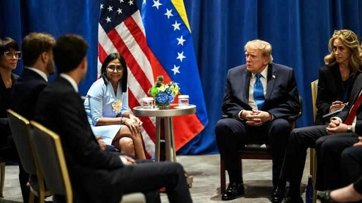 Venezuela liberta mais presos políticos após negociações