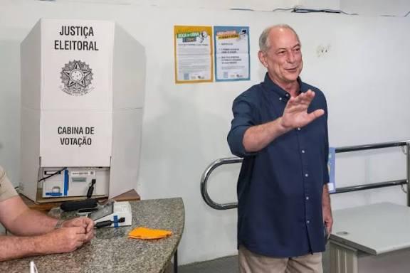 Ciro rompe silêncio após derrota e questiona resultado da eleição no Ceará