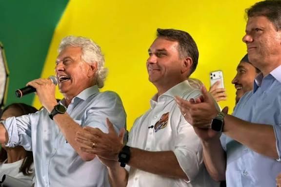 Com derrota, Flávio ficará sem cargo público e sem foro após 24 anos