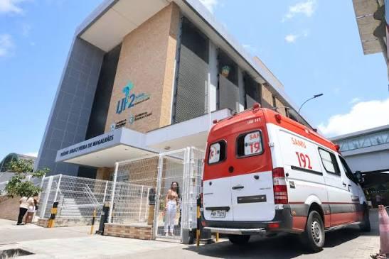 Crise e Precariedade: Vídeo flagra superlotação de macas e problemas estruturais no IJF em Fortaleza