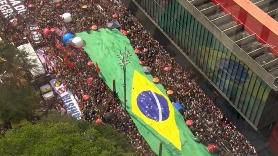 Flávio ocupa Paulista neste domingo (18); PT aposta em atos descentralizados