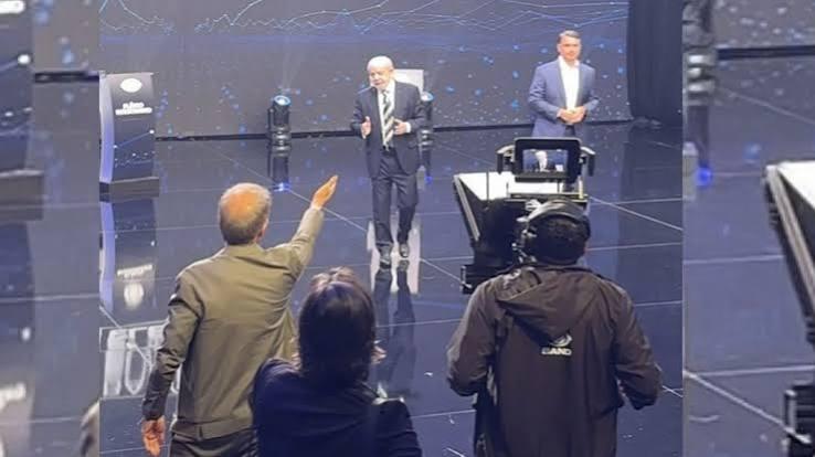 'Gestos' de Flávio irritam marqueteiro de Lula em debate da Band
