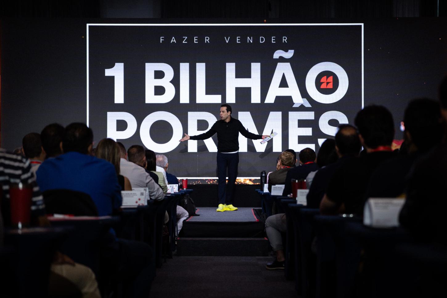 Nunes afirma que o Grupo R1 tem registrado crescimento anual entre 80% e 100% desde 2021 e projeta uma expansão superior a 120% em 2027, na comparação com a receita estimada para 2026.