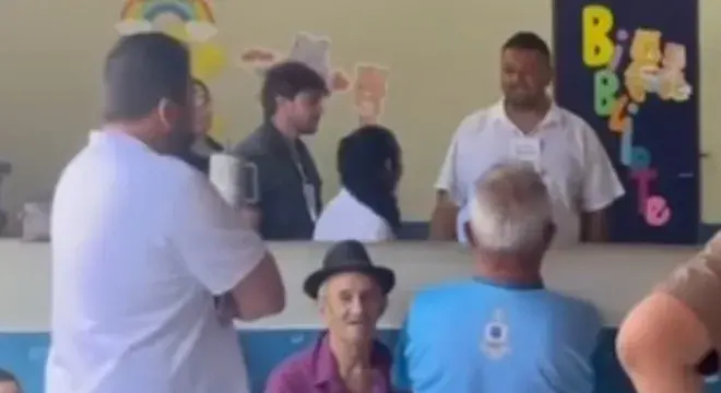 Vereador do PT se estranha com delegado de partido em local de votação em Tarrafas: “não olhe pra mim”