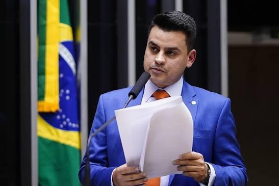 Yury do Paredão confirma busca da PF em residência e afirma que nada foi apreendido
