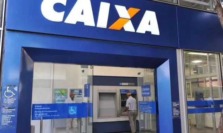 Bancários do BB e da Caixa aprovam greve por tempo indeterminado no Ceará a partir do dia 10