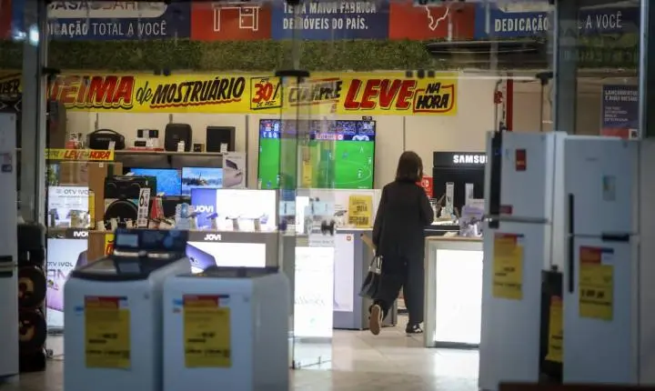 Crise no varejo leva redes a reestruturar R$ 68 bilhões em dívidas