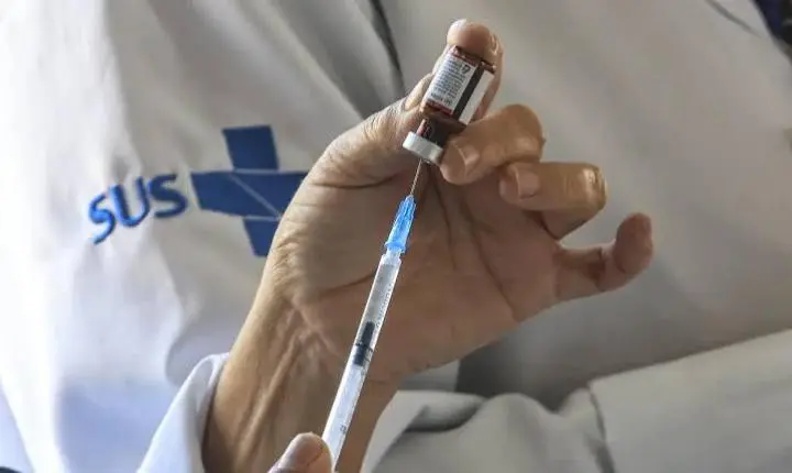 Dia D de multivacinação contra mais de 20 doenças acontece neste sábado (22) em todo o país