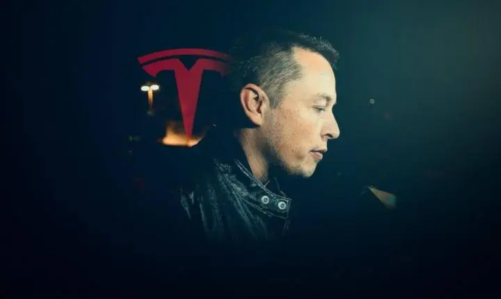 Fortuna de Elon Musk Cai Abaixo de US$ 700 Bilhões após Tombo das Ações da SpaceX 