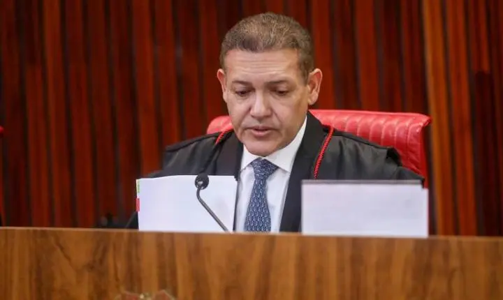 Incêndio atinge casa do presidente do TSE, Nunes Marques