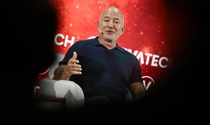 Jeff Bezos e bilionário brasileiro se unem para comprar clube de futebol
