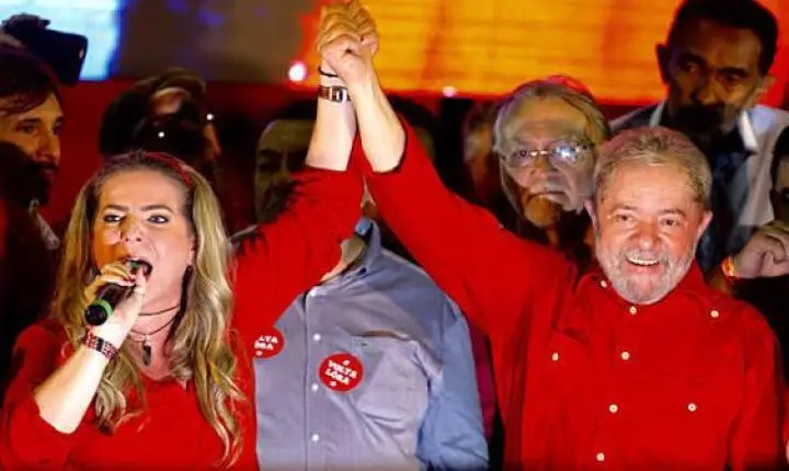 Pela 4ª vez no ano, Lula desembarca no Ceará para ato de campanha